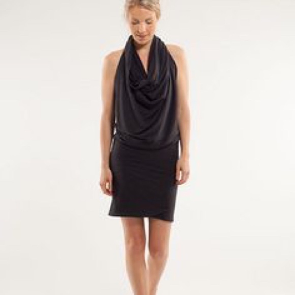 Lululemon Covers it all reversible dress Medium